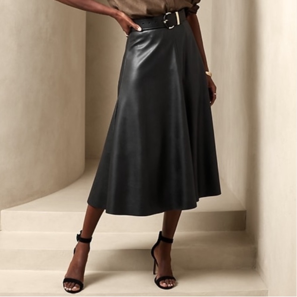 Banana Republic Faux Leather Skirt MIDI Black 10